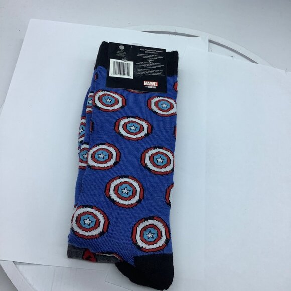 Marvel Captain America Crew Adult Socks Shoe Size 6-12 2 pk Comics Art NEW - Picture 3 of 5
